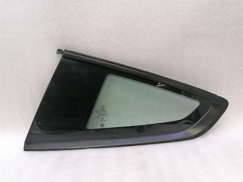 FORD Ford Mustang MK5 SHELBY GT350 Left Quarter Glass JR32-6329701-AA Door Window