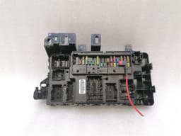 FORD Ford Mustang MK5 S550 SHELBY GT350 Fuse Box HR3T-15604HF Fuse Box — thumbnail 1