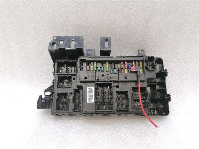 FORD Ford Mustang MK5 S550 SHELBY GT350 Fuse Box HR3T-15604HF Fuse Box