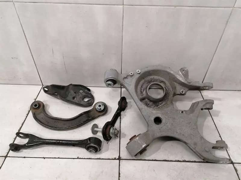 Ford Mustang Mk5 Left Rear Wishbone FR3V-5A971-CB Wishbone Rear Left