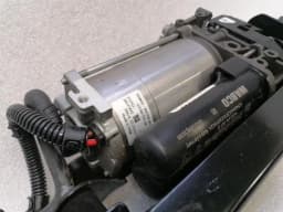 LAMBORGHINI LAMBORGHINI HURRICANE LP 610-4 4S0616203 AXLE LIFT PUMP UNIT 4S0616007D AIR PUMP — thumbnail 9