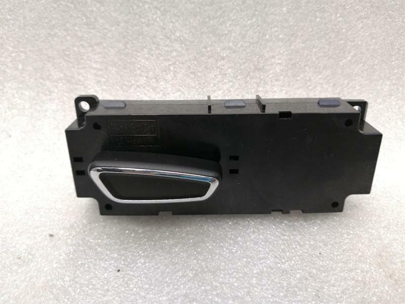 FORD FORD MUSTANG MK6 S550 Right Seat Switch GR3T-14B709-AA Right Seat Switch