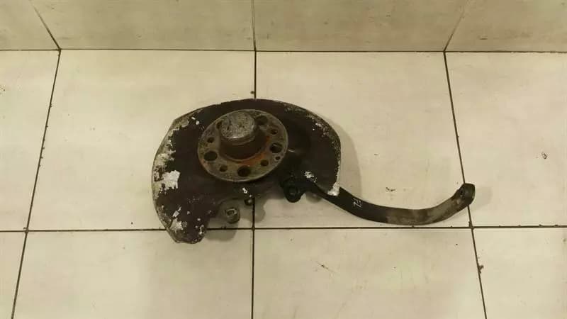 Mercedes SL R230 Left Front Hub A2113303720 Wheel Bearing Housing Front Left