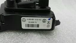 MERCEDES-BENZ Mercedes SL R230 right seat switch A2308211251 seat adjustment switch RE — thumbnail 4