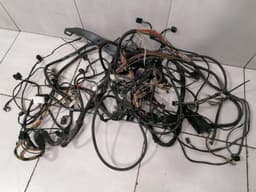 MERCEDES-BENZ Mercedes SL500 R230 Wiring Loom A2305408809 Harness M113 ENGINE BAY — thumbnail 5