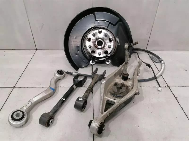 LEXUS LEXUS RC F TRACK XC10 Left Rear Hub 42305-24040 Wheel Bearing Housing Rear Left SET