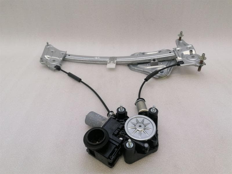 LEXUS RC F TRACK XC10 Right Front Door Winder 69801-24060 Power Window Front RE