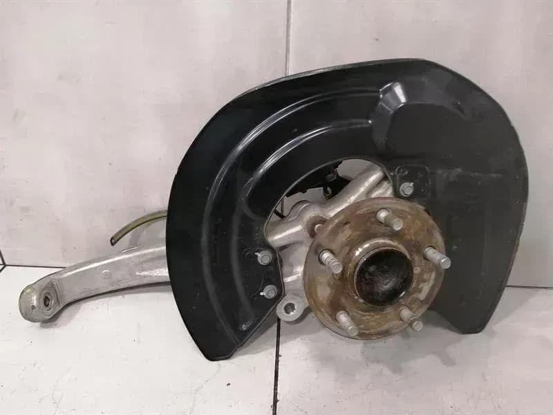 XUS RC F TRACK XC10 Right Front Hub 43201-24010 Wheel Bearing Case Front Right