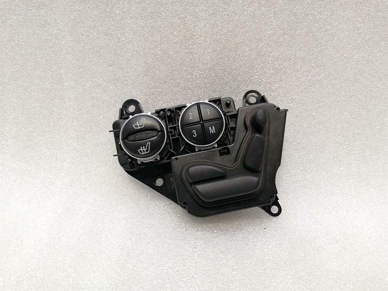 Mercedes SL R230 right seat memory switch A2308211051 right seat switch.