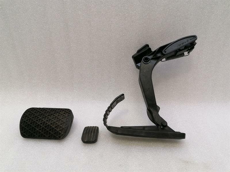 MERCEDES-BENZ Mercedes SL R129 gas pedal A1293010920 accelerator pedal