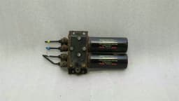 AUDI Audi RS6 4F DRC Pressure Valve 4F0616813 Chassis Pressure Storage Central Valve — thumbnail 1