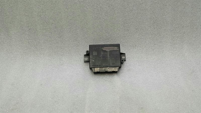 AUDI Audi RS6 A6 4F PDC module 4F1910283A PTS control unit parking aid
