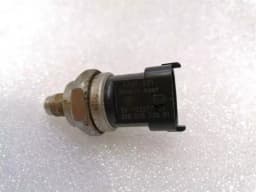 PORSCHE Porsche Panamera 970 Sensor 94860623001 Fuel Distributor Pressure Sensor 4.8 — thumbnail 9