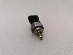 PORSCHE Porsche Panamera 970 Sensor 94860623001 Fuel Distributor Pressure Sensor 4.8 — thumbnail 8