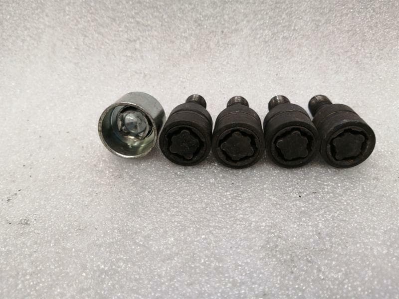 Porsche Panamera 970 Wheel Lock Bolts Set of 4 Lock Set KIT