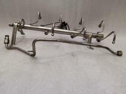 PORSCHE Porsche Panamera 970 Fuel Injection Moulding Pipe Manifold 94811011506 Fuel Rail 4.8 V8 — thumbnail 8