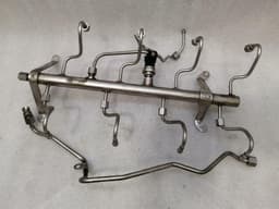 PORSCHE Porsche Panamera 970 Fuel Injection Moulding Pipe Manifold 94811011506 Fuel Rail 4.8 V8 — thumbnail 7