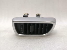 PORSCHE Porsche Cayenne 958 92a Left Air Vent 7P5819703D Vent Nozzle Left — thumbnail 1