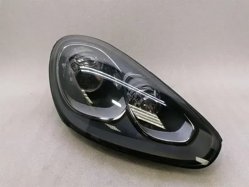 PORSCHE 2017 Porsche Cayenne 958 92A Right MK2 7P5941752H Headlight Headlamp Right