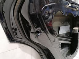PORSCHE Porsche Cayenne 958 92a Left Rear Door 95853301100 Door Rear Left — thumbnail 9