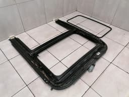 PORSCHE PORSCHE CAYENNE 958 92A SUNROOF FRAME 95856404500 SUNROOF FRAME — thumbnail 3