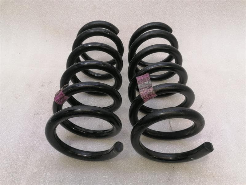 FORD Ford Mustang MK6 S550 Coil Spring Rear FR3C-5560-HC Rear Chassis Spring Set