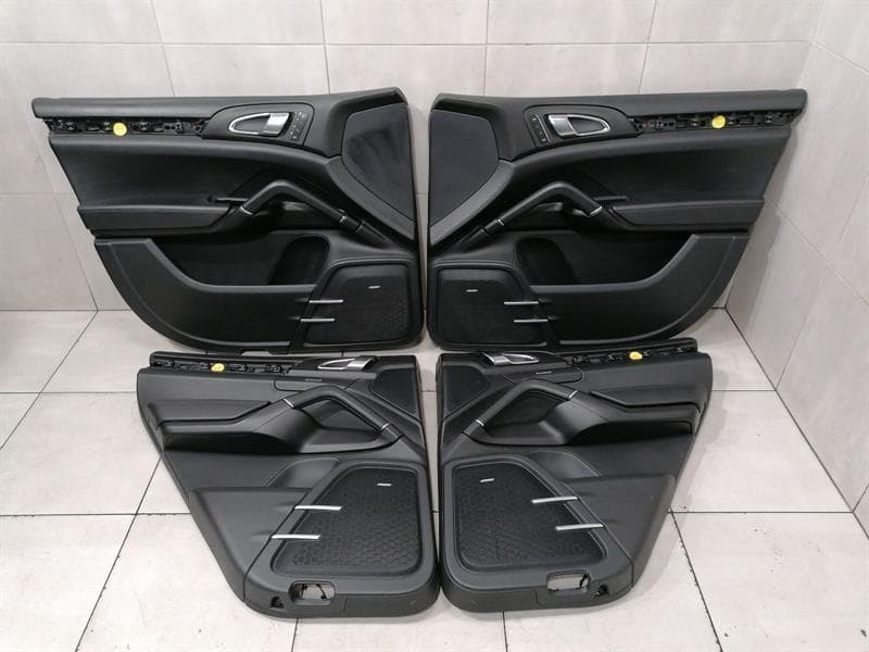 PORSCHE Porsche Cayenne 958 Door Card Set 99855520100 Door Trim Set LEATHER ROLLO