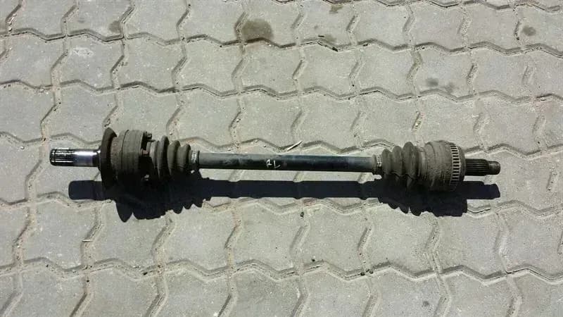 BMW BMW 1 Series E87 Left Rear Drive Shaft 7547069 Drive Shaft Rear Left