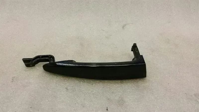 BMW BMW 1 Series E87 Right Door Handle 7060652 Right Door Handle