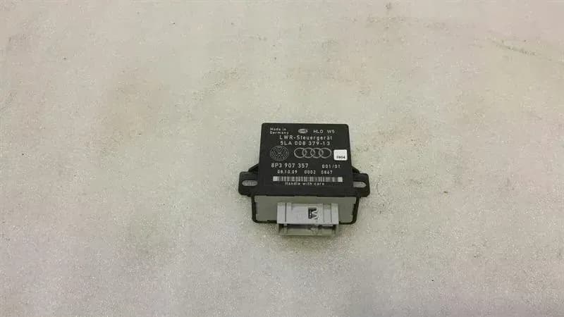 AUDI Audi S3 8P light module 5LA008379 light control unit