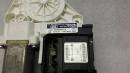 AUDI Audi S3 8P front right window motor 8P0959802N window regulator motor front right — thumbnail 8