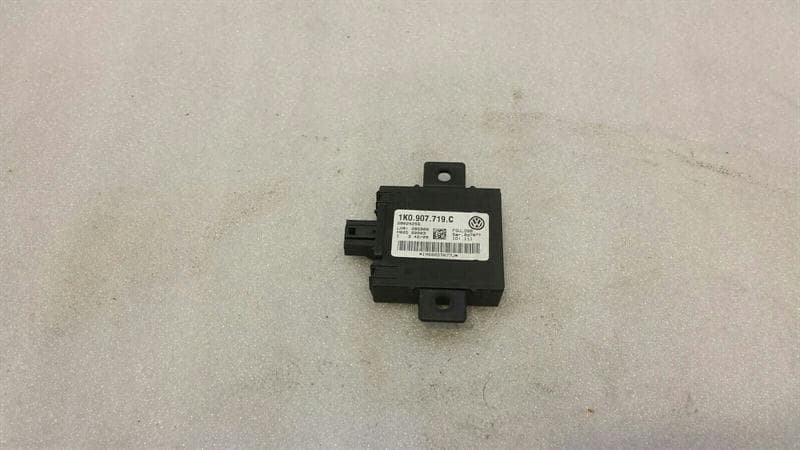 AUDI Audi S3 8P Alarm Module 1K0907719C ECU