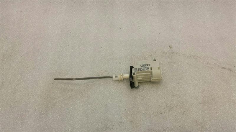 AUDI Audi S3 8P Fuel Cap Actuator 8P4862153 Fuel Cap Actuator