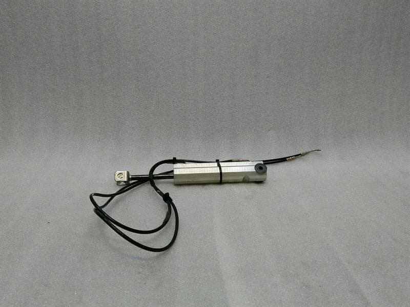 Mercedes SLK R171 Left Hydraulic Cylinder A1718000372 Hydraulic Cylinder Li