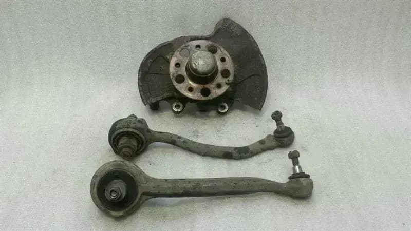 Mercedes SLK R171 left front hub A2043320101 wheel bearing housing front LI complete