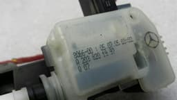 MERCEDES-BENZ Mercedes SLK R171 fuel cap actuator A2038201997 fuel flap servomotor — thumbnail 6