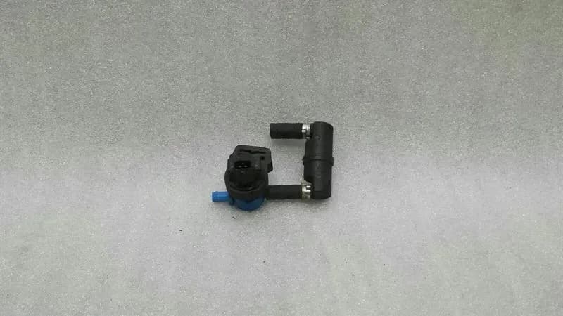 MERCEDES-BENZ Mercedes SLK R171 Purge Valve A0004703693 Valve Vacuum Valve