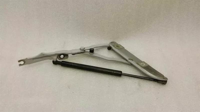 BMW BMW 3 Series E46 Coupe boat hinge right 7001560 tailgate hinge right