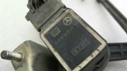 MERCEDES-BENZ Mercedes E Class W211 suspension level sensor A0105427717 level controller — thumbnail 6