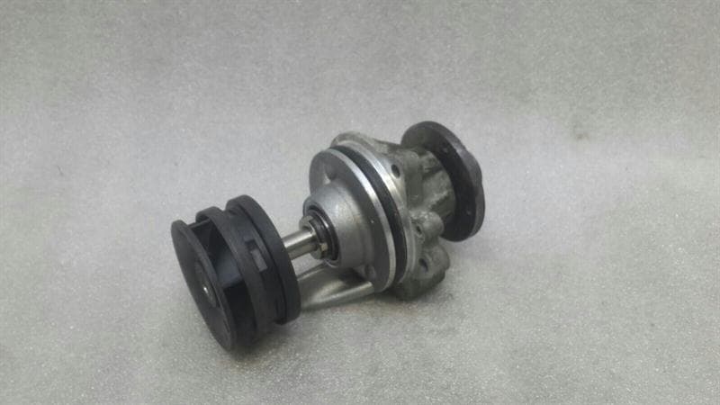 BMW BMW 3 Series E92 E90 M3 Water Pump 7838201 Coolant Pump Pump