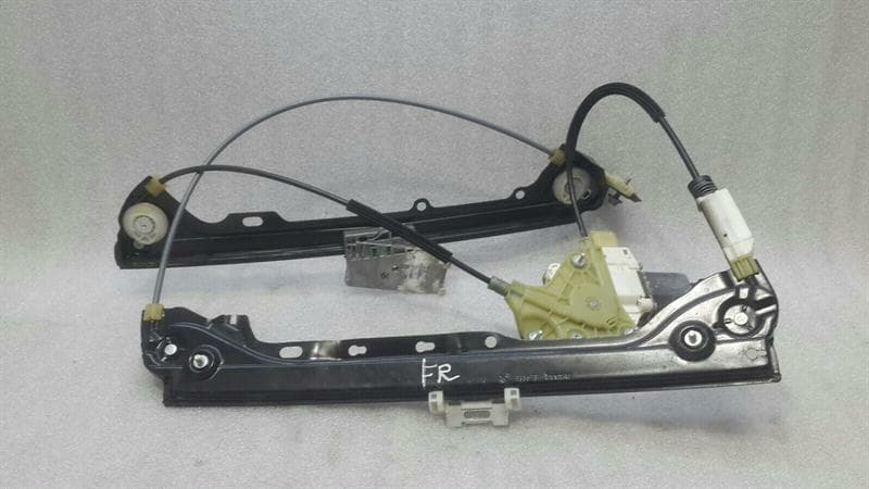 BMW BMW 3 Series E92 Right Front Door Winder 51337193456 Window Regulator Front Right