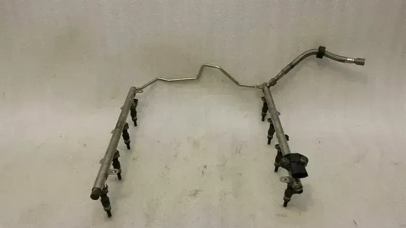 MERCEDES-BENZ Mercedes W216 W221 Fuel Rail A1560701795 Injection Strip Pipe Distributor M156 S63