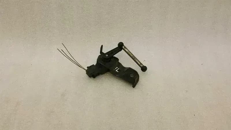 Mercedes S-Class W221 Front Left Xenon Level Sensor A0105427717 Level Sensor