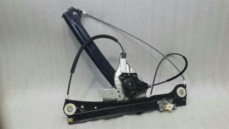 BMW BMW 6 Series E63 FRH Door Winder 7184389 Front Right Window Regulator