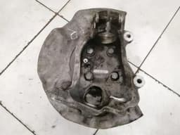 BMW BMW 6 Series E63 Right Front Hub 2282890 Wheel Bearing Housing Front Right — thumbnail 1