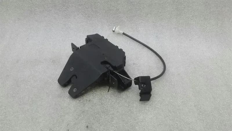 BMW BMW 6 Series E63 Boot Lock 8196401 Tailgate Lock