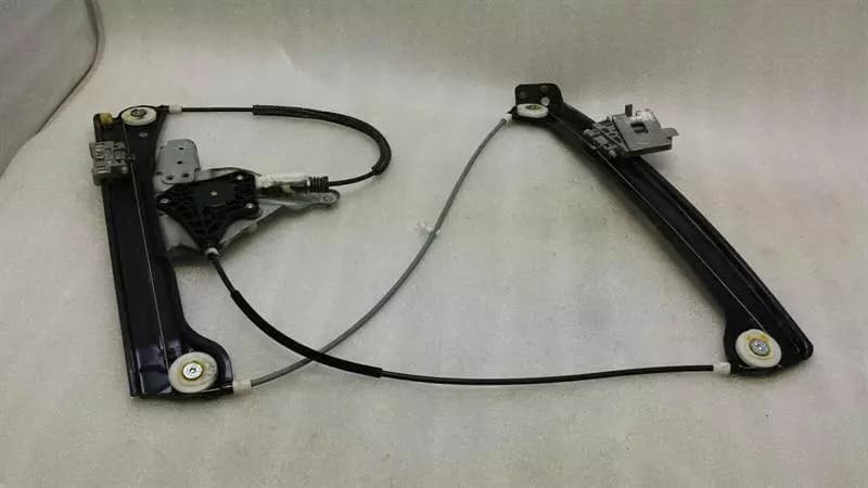 BMW BMW 6 Series E63 Right Front Door Winder 7184348 Front Right Window