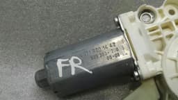 MERCEDES-BENZ Mercedes SLK R171 right door window motor A1718201442 window regulator motor right — thumbnail 2