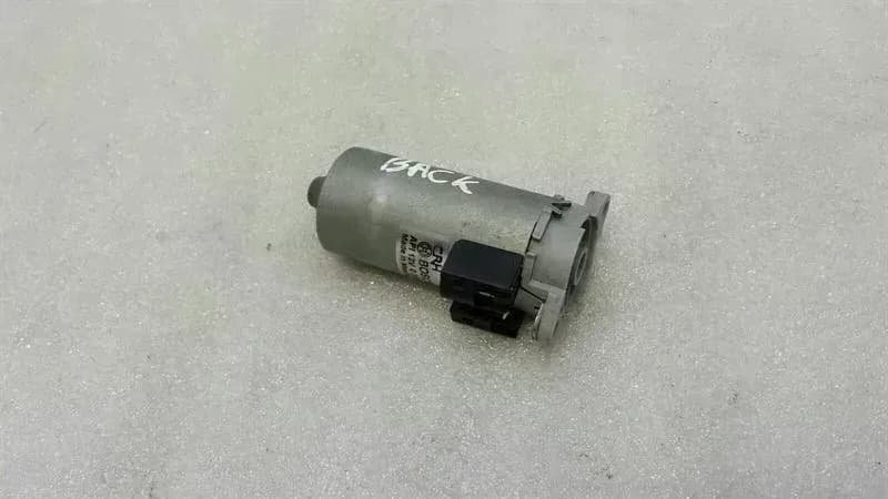 BMW BMW 6 Series E63 left seat engine 00536-01 seat engine left