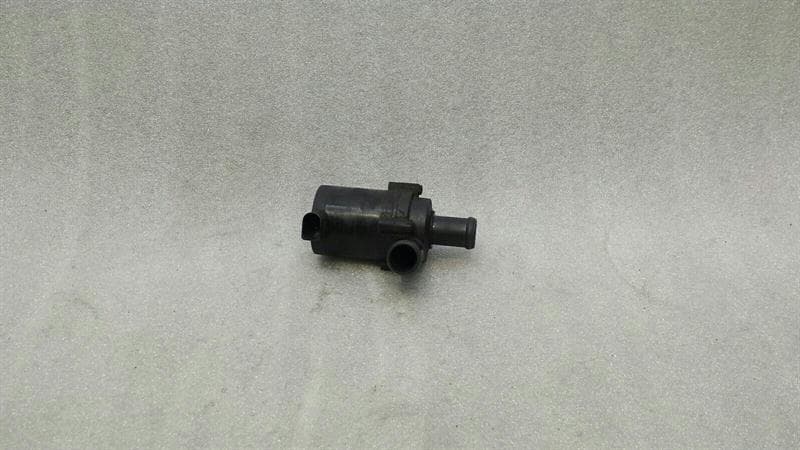 Audi S3 8P additional cooling pump 1K0965561G coolant pump pump 2.0 TFSI